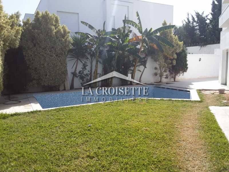 Villa S+4 avec piscine à Gammarth